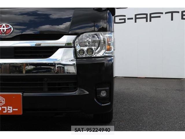 Toyota HIACE WAGON 2024-04 8412729-25