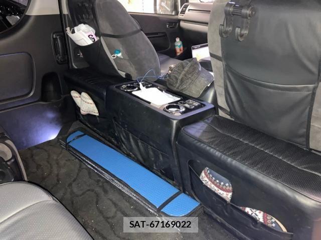 Toyota HIACE WAGON 2022-09 8412728-11