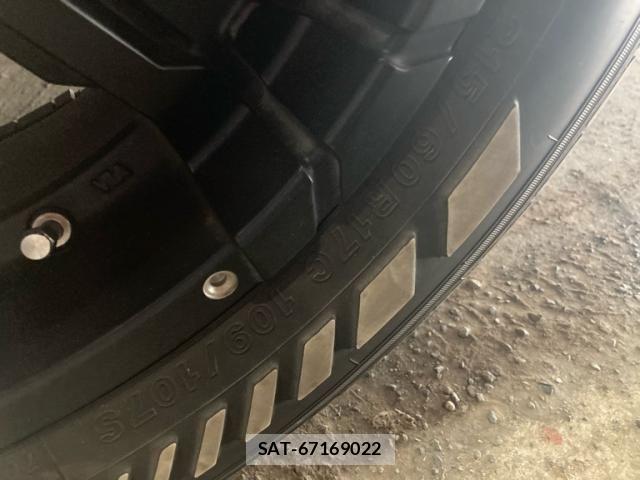 Toyota HIACE WAGON 2022-09 8412728-19