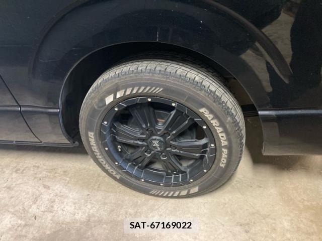 Toyota HIACE WAGON 2022-09 8412728-21