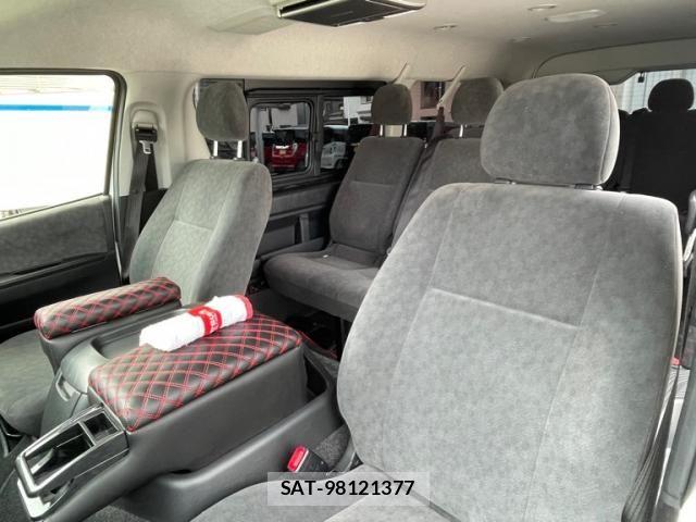 Toyota HIACE WAGON 2017-03 8412736-13