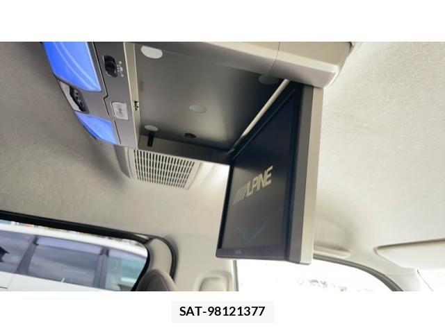 Toyota HIACE WAGON 2017-03 8412736-19