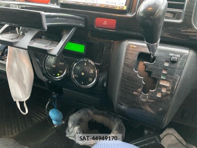 Toyota HIACE WAGON 2013-07 8412740-20