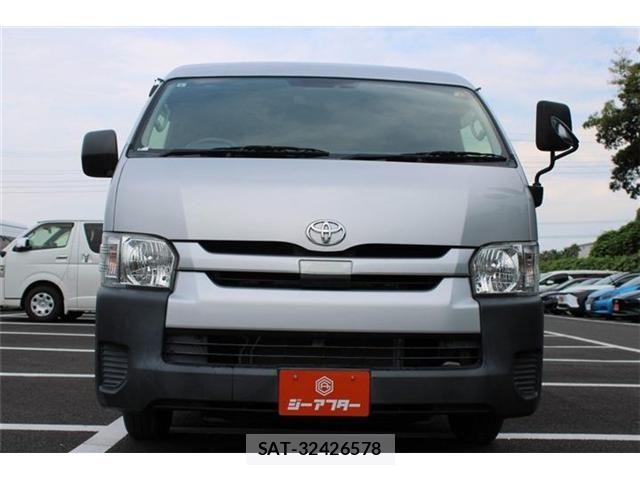 Toyota HIACE WAGON 2019-08 8562107-1