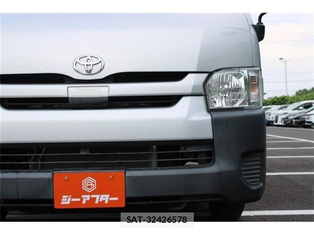 Toyota HIACE WAGON 2019-08 8562107-4