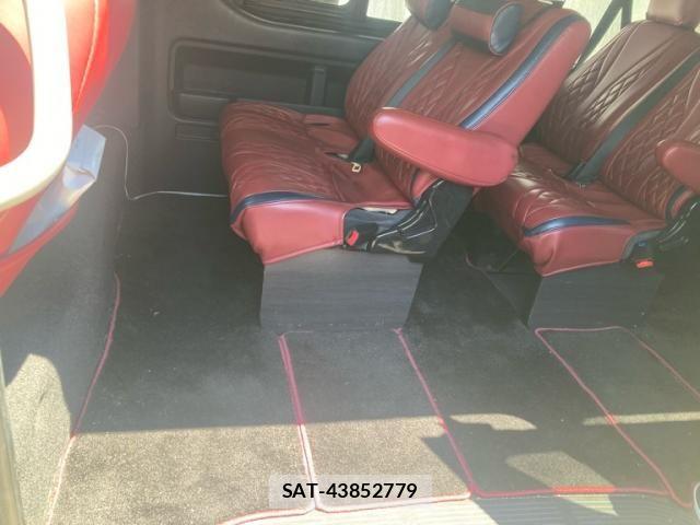 Toyota HIACE WAGON 2015-08 8562108-11