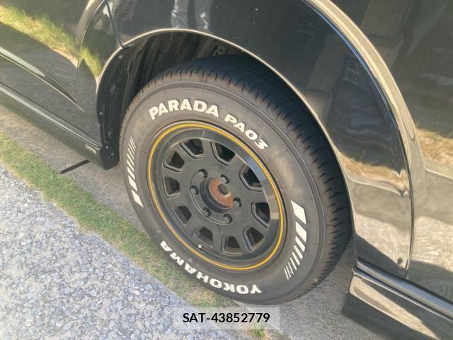 Toyota HIACE WAGON 2015-08 8562108-3
