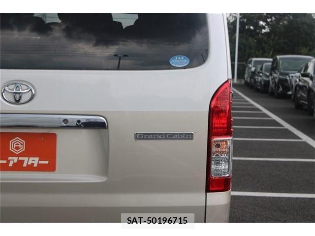 Toyota HIACE WAGON 2020-06 8562104-12