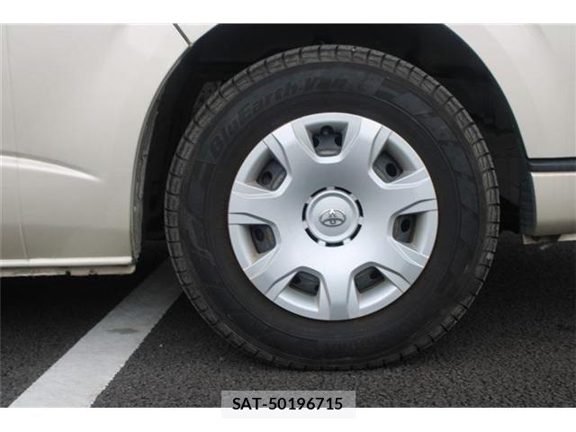 Toyota HIACE WAGON 2020-06 8562104-24