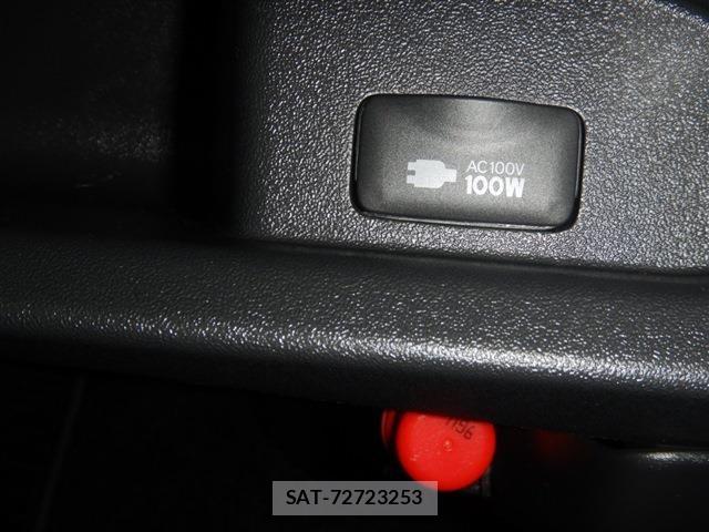 Toyota HIACE WAGON 2019-09 8562105-18
