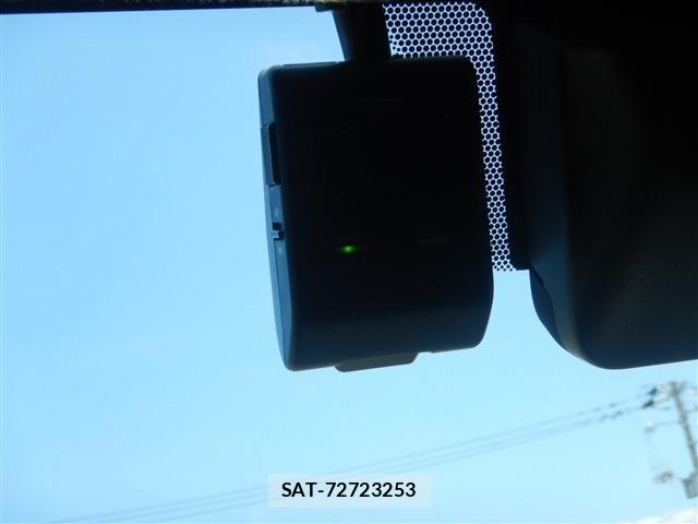 Toyota HIACE WAGON 2019-09 8562105-19