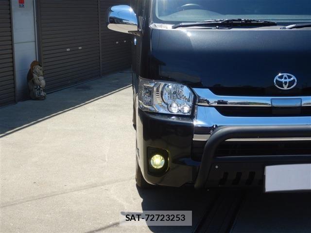 Toyota HIACE WAGON 2019-09 8562105-2