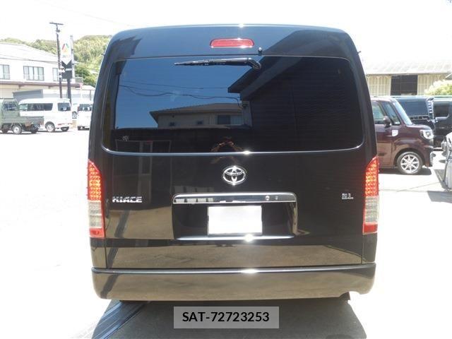 Toyota HIACE WAGON 2019-09 8562105-7