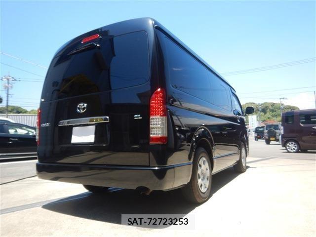 Toyota HIACE WAGON 2019-09 8562105-8