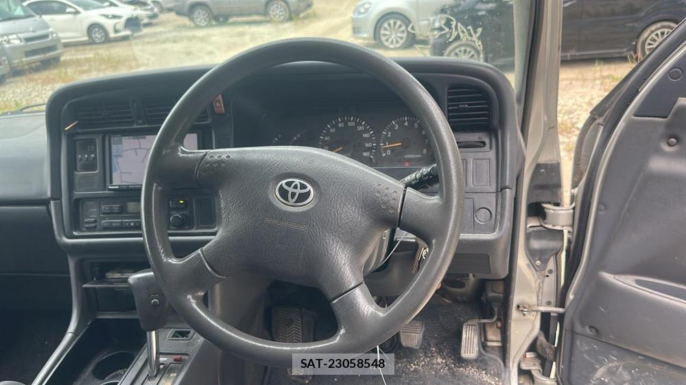 Toyota HIACE WAGON 2001-10 7686702-13