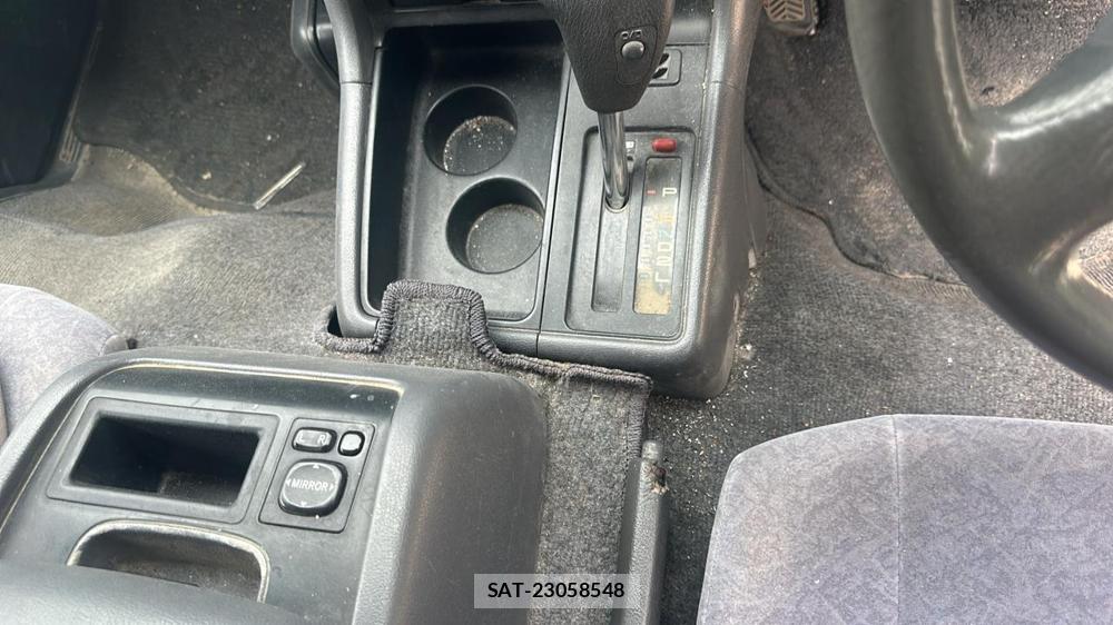 Toyota HIACE WAGON 2001-10 7686702-17