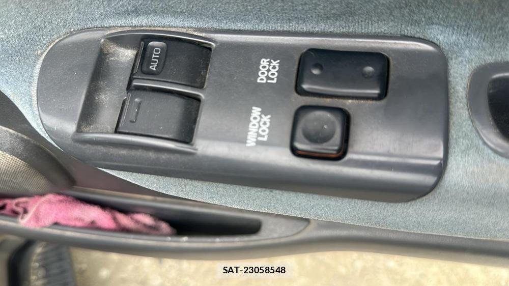 Toyota HIACE WAGON 2001-10 7686702-19