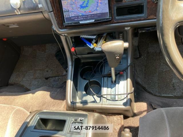 Toyota HIACE WAGON 1998-08 8627036-17