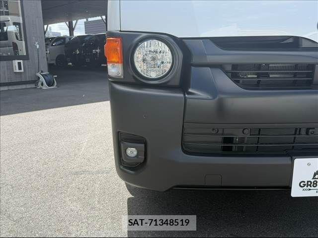 Toyota HIACE WAGON 2026-04 8627031-4
