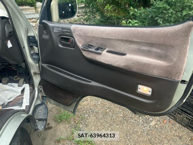 Toyota HIACE WAGON 1994-07 8627035-20