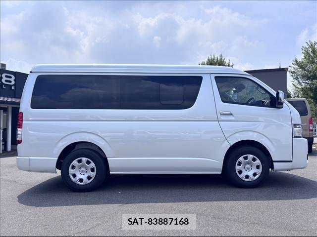 Toyota HIACE WAGON 2026-04 8627032-12