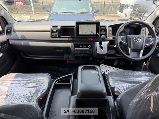 Toyota HIACE WAGON 2026-04 8627032-3