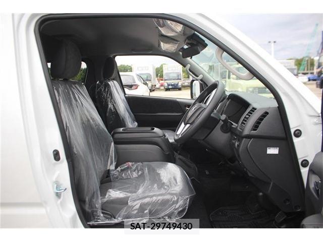 Toyota HIACE WAGON 2026-07 8627034-20