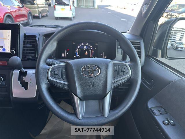 Toyota HIACE WAGON 2026-08 8659378-12