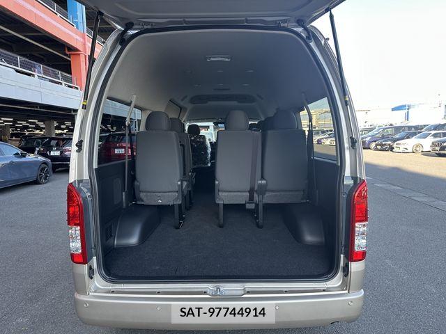 Toyota HIACE WAGON 2026-08 8659378-7