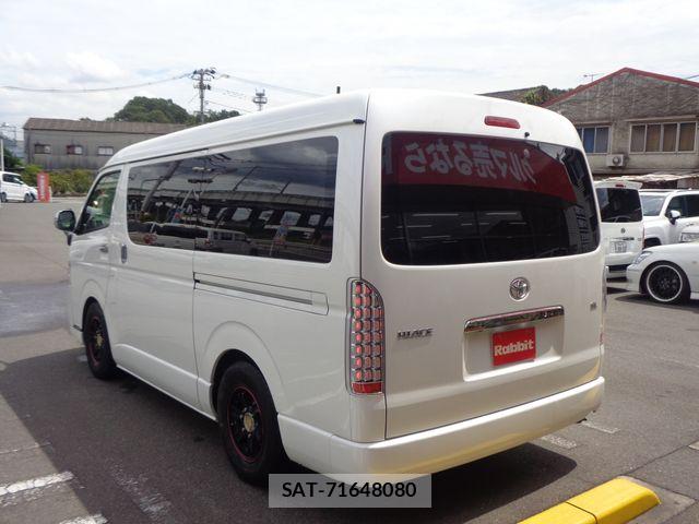 Toyota HIACE WAGON 2017-02 8666241-1