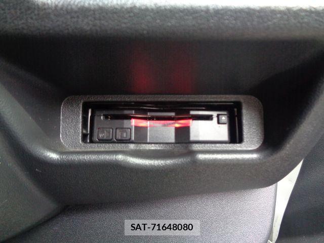 Toyota HIACE WAGON 2017-02 8666241-25