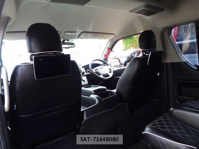 Toyota HIACE WAGON 2017-02 8666241-3