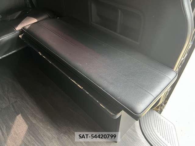 Toyota HIACE WAGON 2010-12 8659383-13