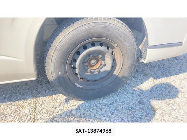 Toyota HIACE WAGON 2007-06 8666243-9