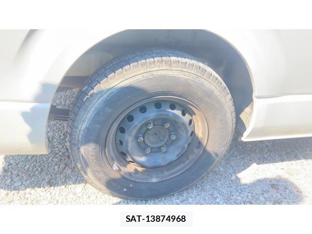 Toyota HIACE WAGON 2007-06 8666243-8