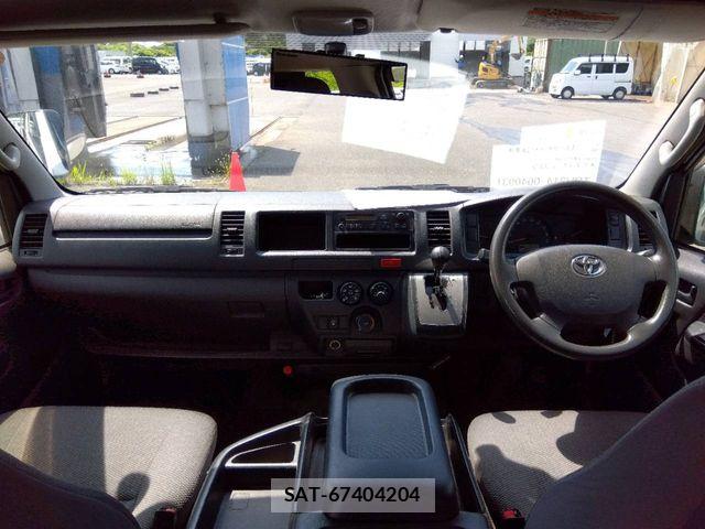 Toyota HIACE WAGON 2015-07 8666242-1