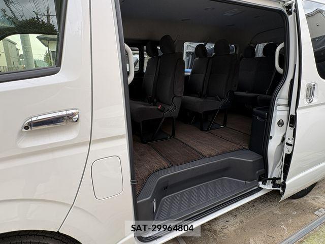 Toyota HIACE WAGON 2025-06 8659379-15
