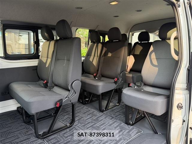 Toyota HIACE WAGON 2025-05 8659380-14