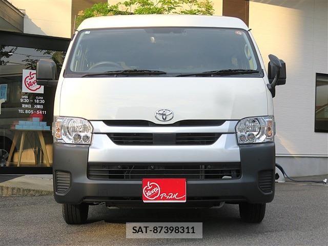Toyota HIACE WAGON 2025-05 8659380-1