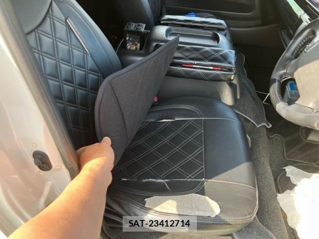 Toyota HIACE WAGON 2014-07 8666240-7