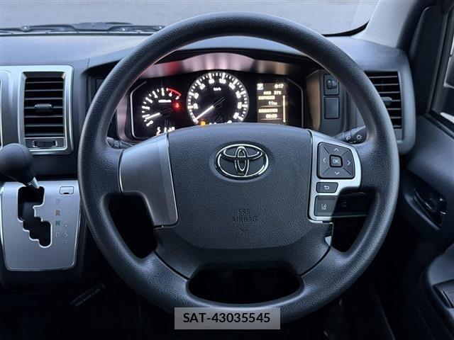 Toyota HIACE WAGON 2021-06 8659381-16