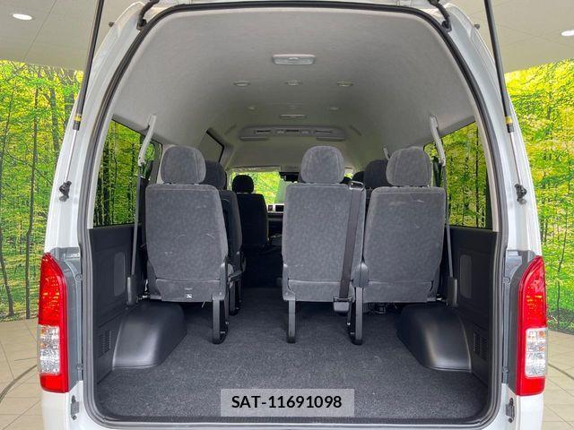 Toyota HIACE WAGON 2025-09 8742578-9