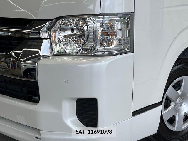 Toyota HIACE WAGON 2025-09 8742578-11
