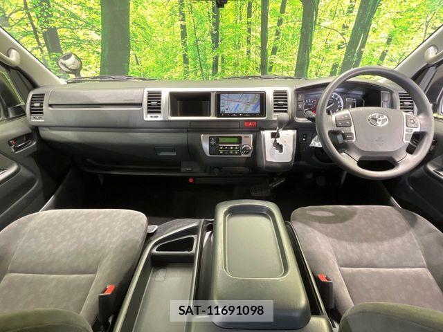 Toyota HIACE WAGON 2025-09 8742578-1