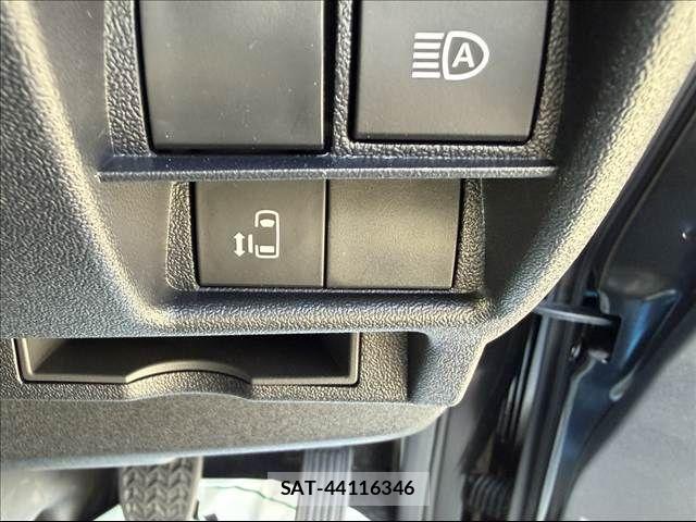 Toyota HIACE WAGON 2026-07 8742586-17