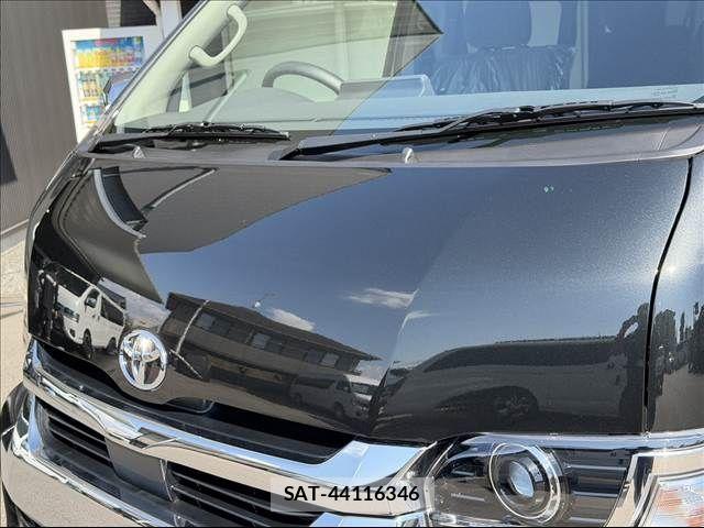 Toyota HIACE WAGON 2026-07 8742586-24