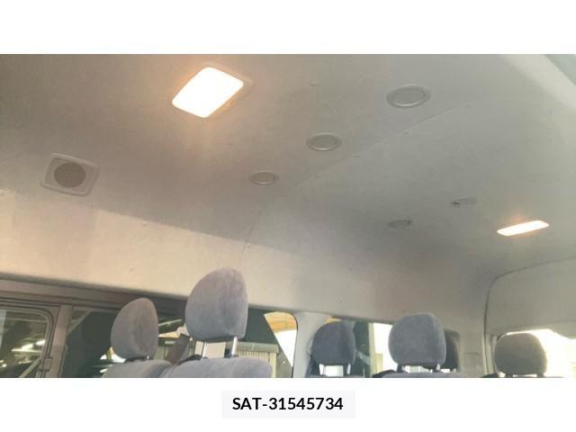 Toyota HIACE WAGON 2025-04 8742579-13