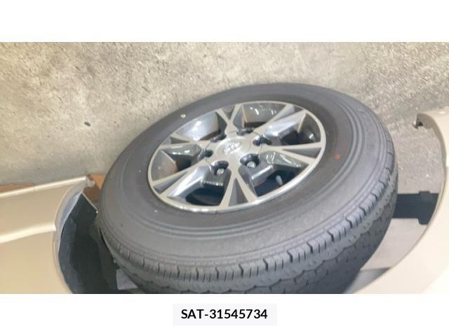 Toyota HIACE WAGON 2025-04 8742579-4