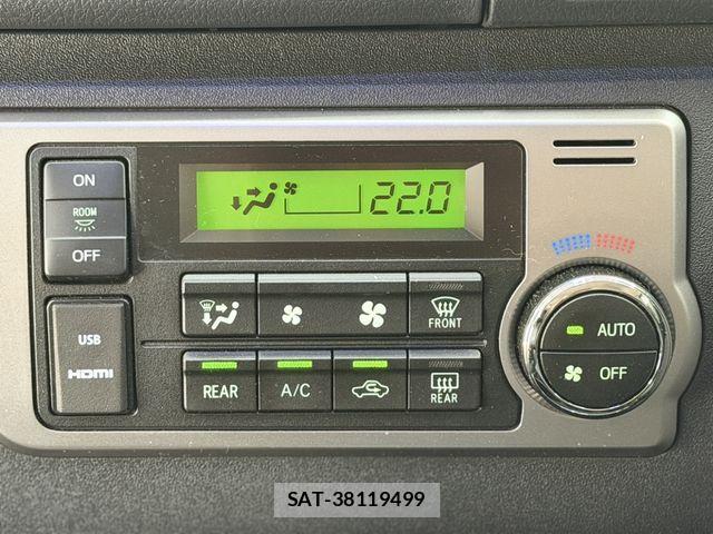 Toyota HIACE WAGON 2023-04 8796134-21