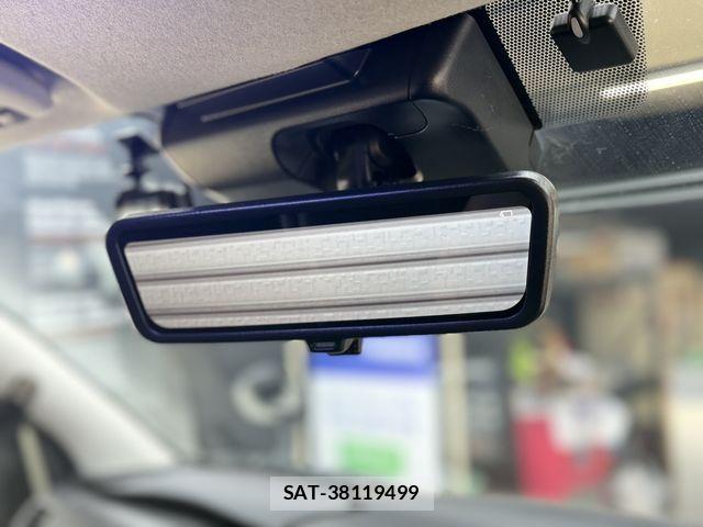 Toyota HIACE WAGON 2023-04 8796134-27